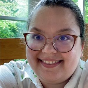 Meet your Posher, Kelli